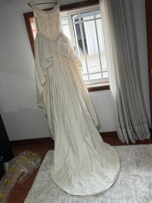 Vestido Noiva "lá Sposa" Igual a novo usado uma vez