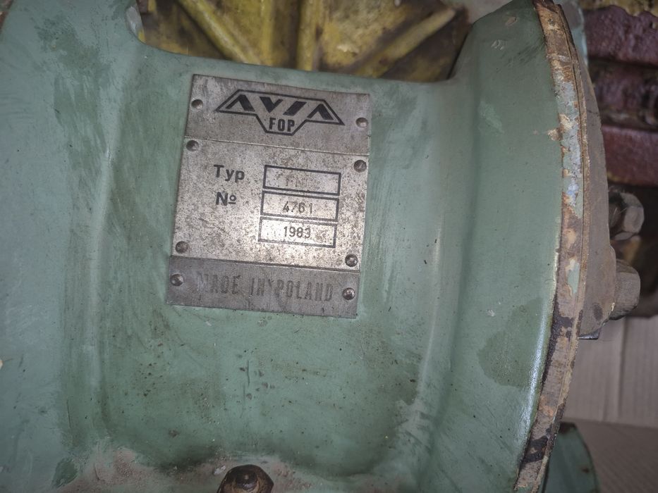 Долбежная голова 675  Синусный поворотный стол