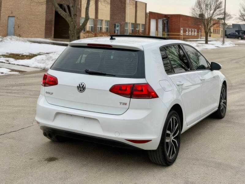 2015 Volkswagen Golf TSI SE