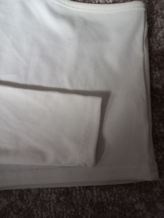 Топ на одне плече