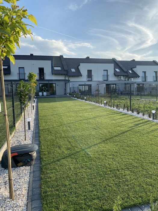 Zkładanie trawników,ogrody,systemy nawadninia glebogryzarka separcyjna