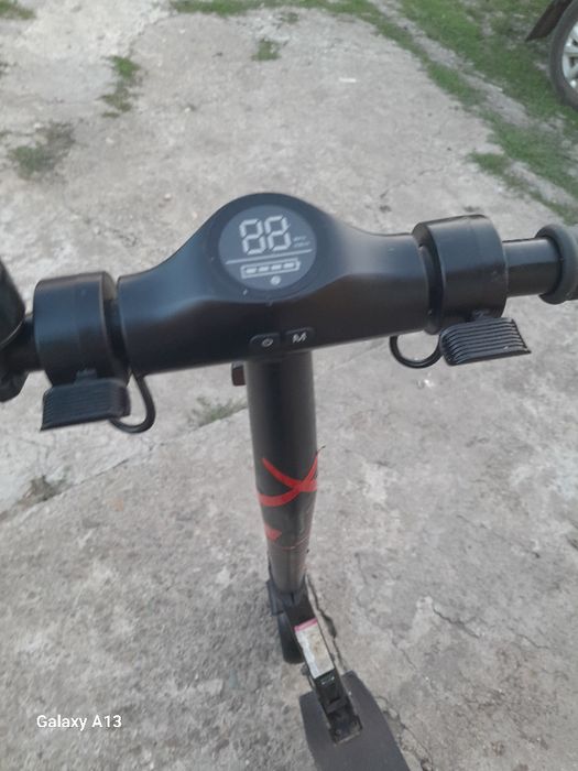 Електро самокат MAGINON