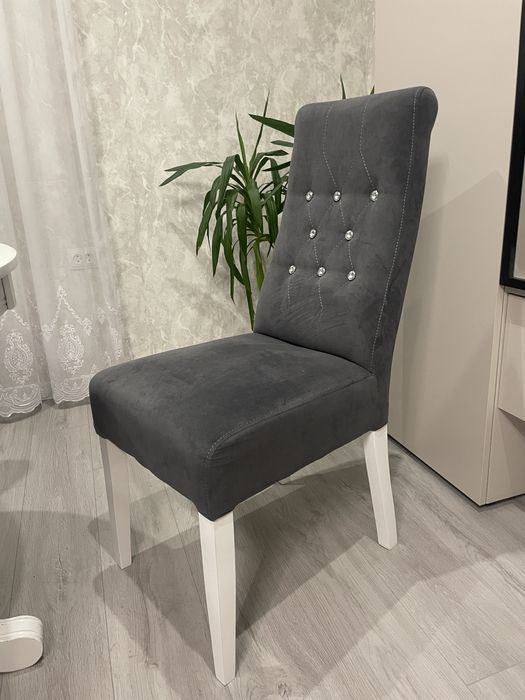 Стілець для  залу