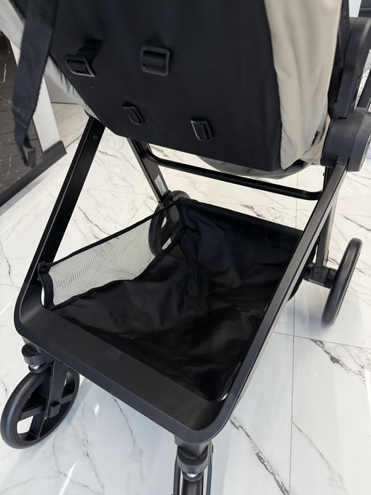 KINDERKRAFT - Комбінована коляска 3в1 NEWLY