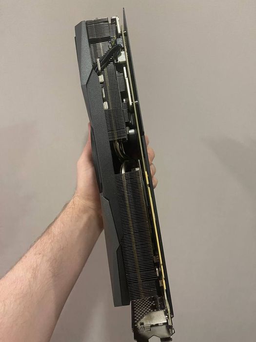 Продам MSI RTX Gaming Z trio 3080 10gb