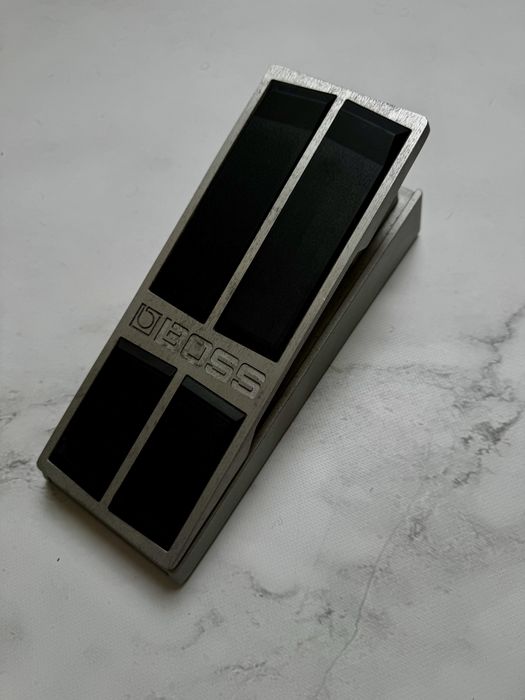 Pedał głośności Boss FV-500H super stan