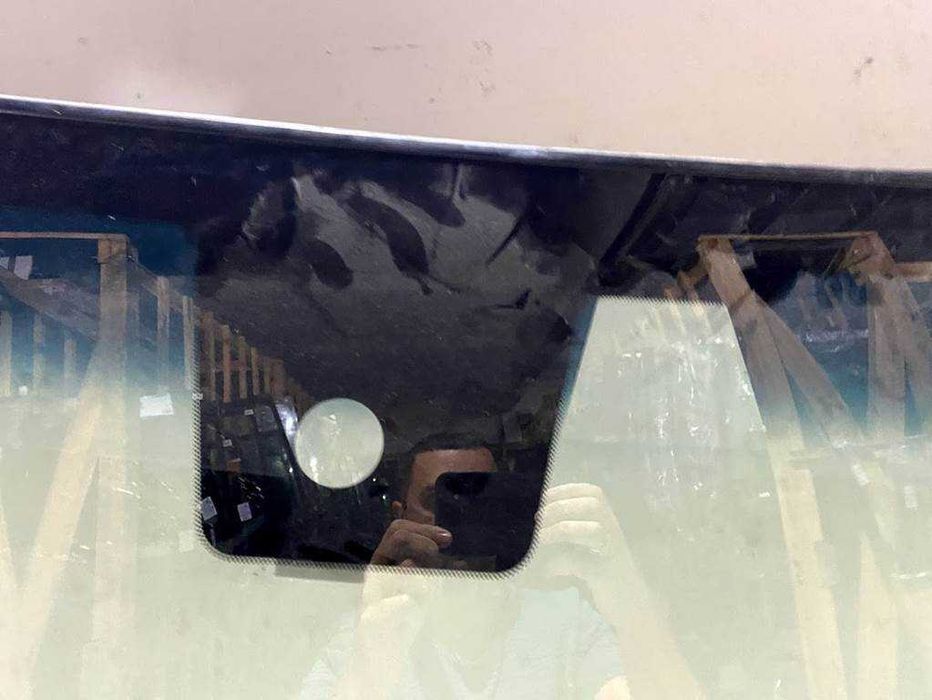 Infiniti Q 70 (2014-) скло вітрове