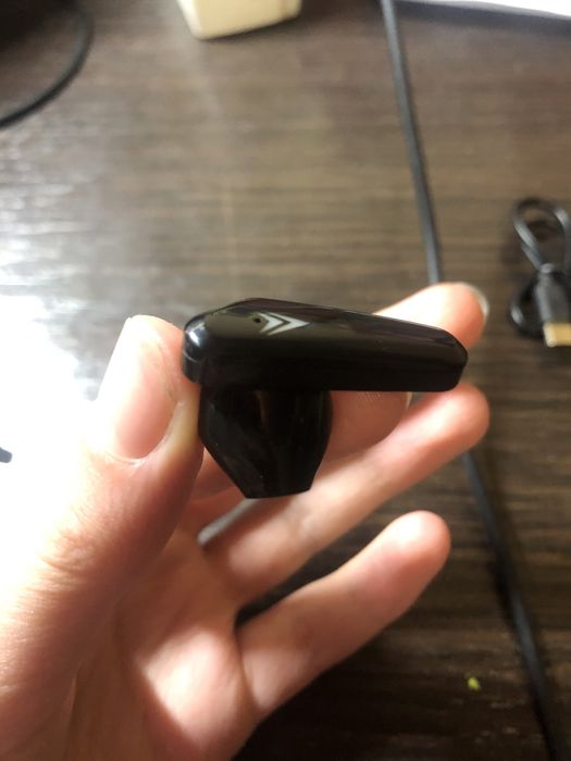 наушники блютуз НОВЫЕ! не использовались