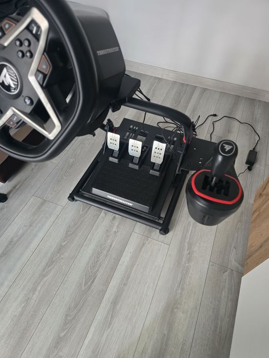 Kierowca thrustmaster t248