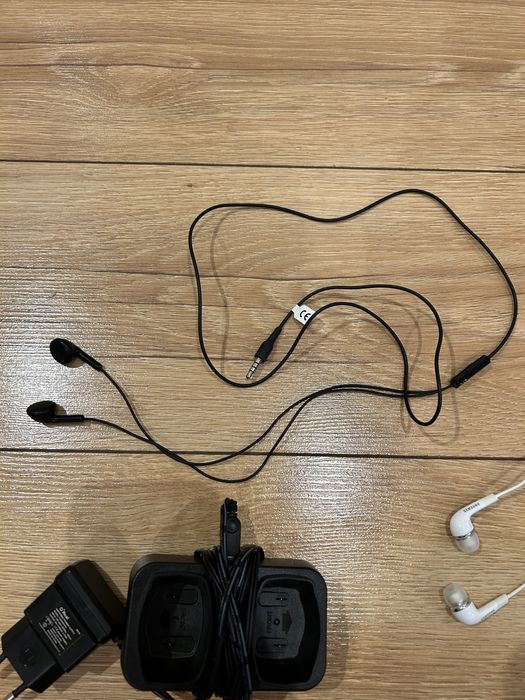 SPRZEDAM Kable / Słuchawki / Ładowarki / OPIS