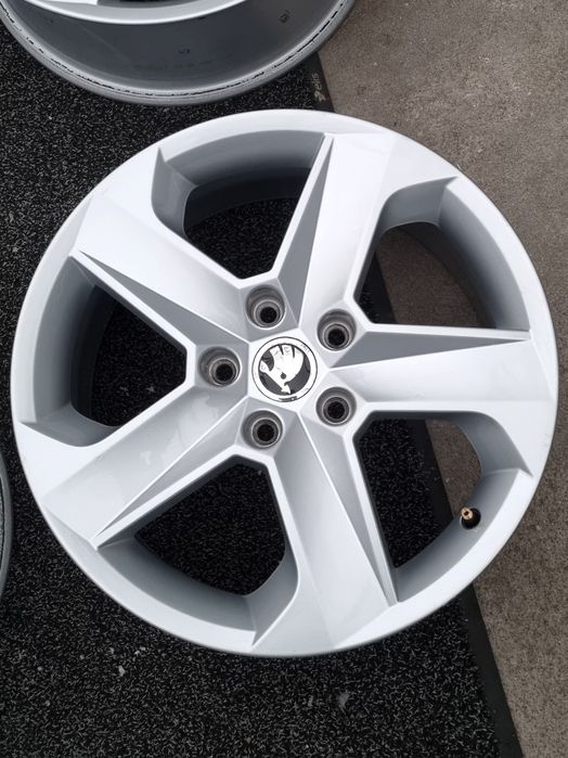 Felgi Alu 18" Skoda Octavia III II IV Superb Karoq Yeti 5x112 Oryginał