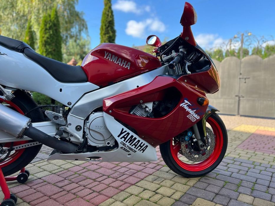 Yamaha yzf 1000r