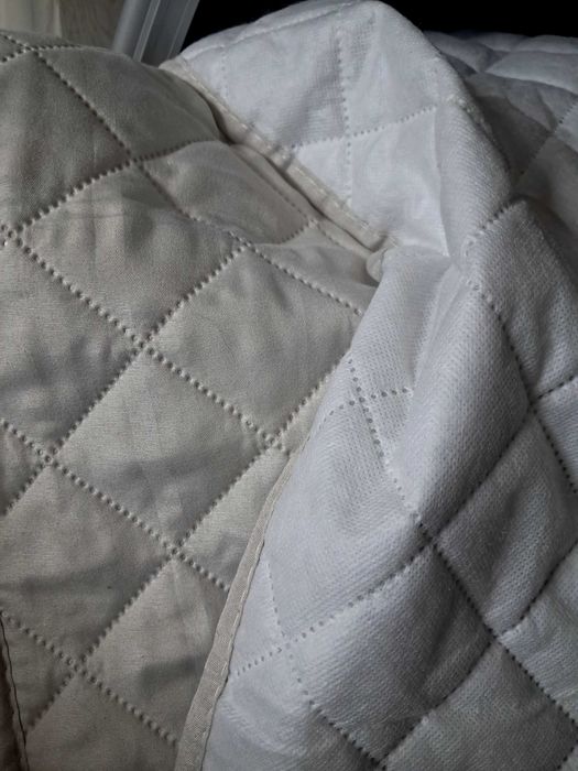 Ochraniacz na sofę łóżko pokrowiec