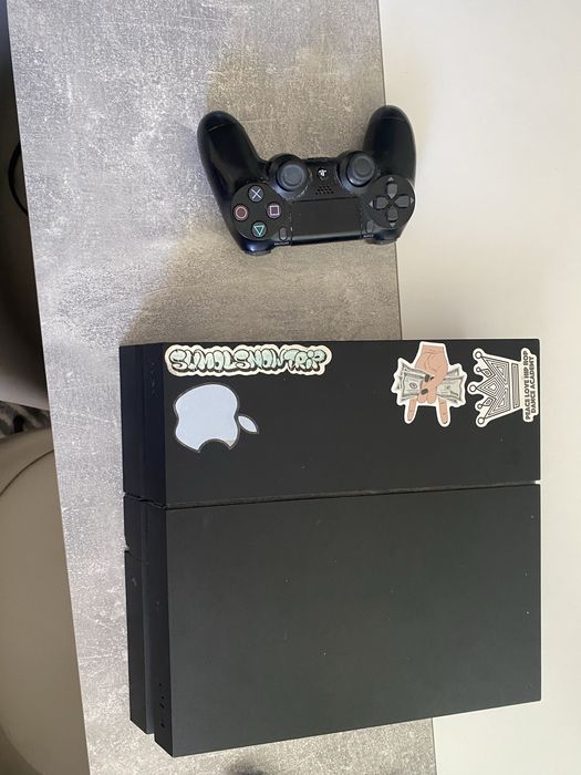 Ps4 500G de memoria
