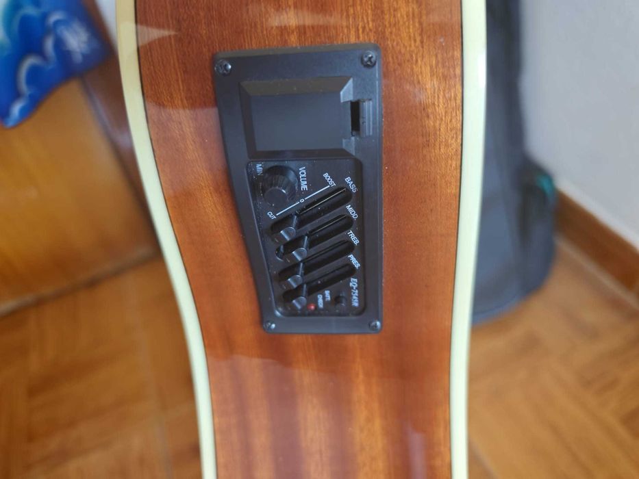 Guitarra Eletroacústica Harley Benton D-120CE NT + Saco Thomann + Cordas Elixir