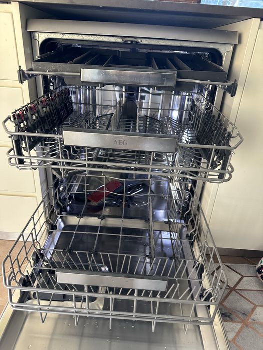 Máquina de lavar loiça AEG modelo FFB93700PM