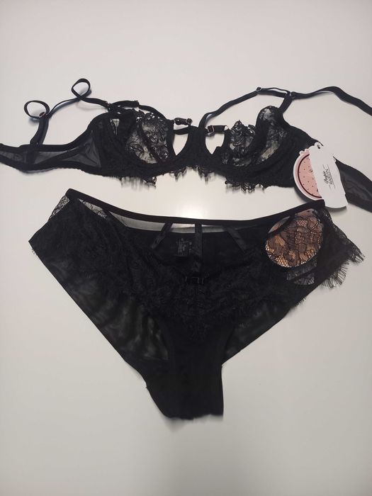 Komplet bielizny biustonosz figi Poupee Marlin 75 B czarny