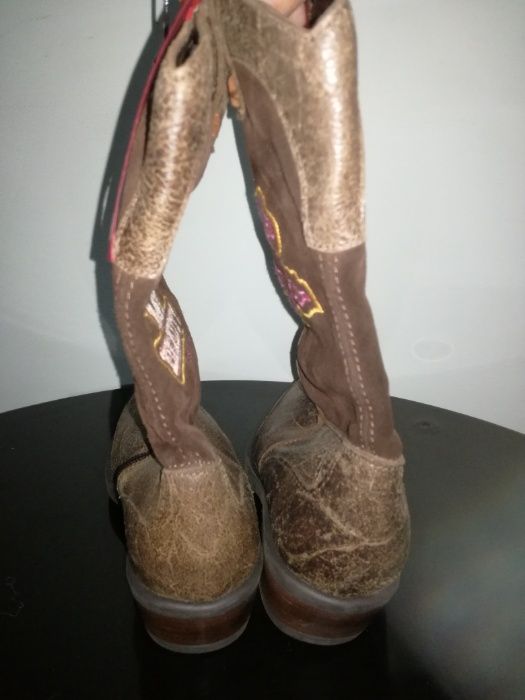 Botas de criança marca Miss Sixty Novas!