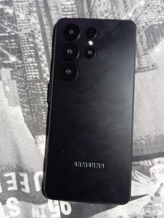 Телефон Samsung galaxy s25