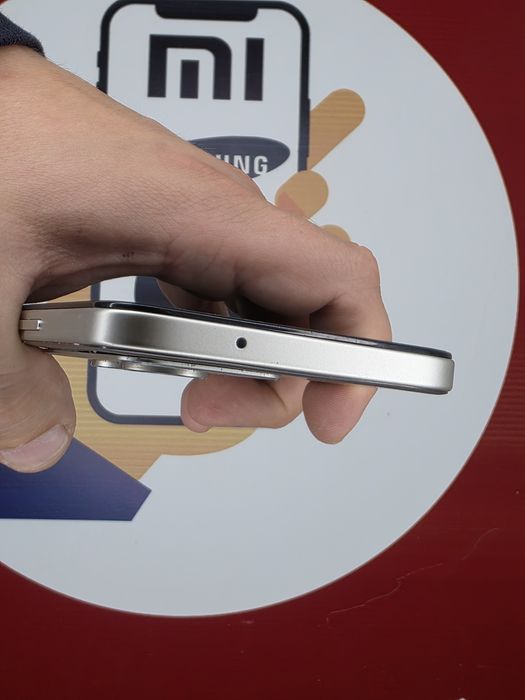 Xiaomi Redmi 15 8/256 ГБ — 7000 мА·год | 144 Гц | NFC, потужный смартфон