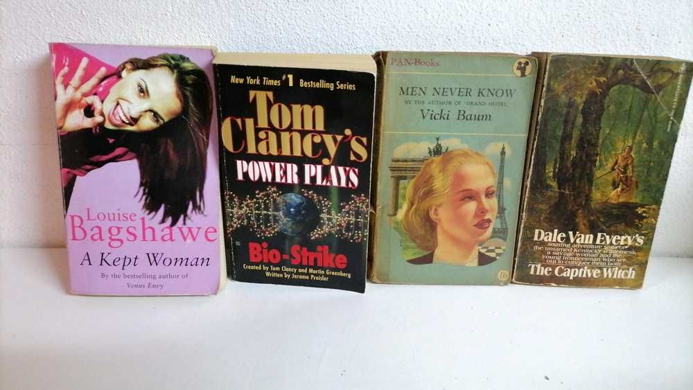 Livros de bolso em Inglês