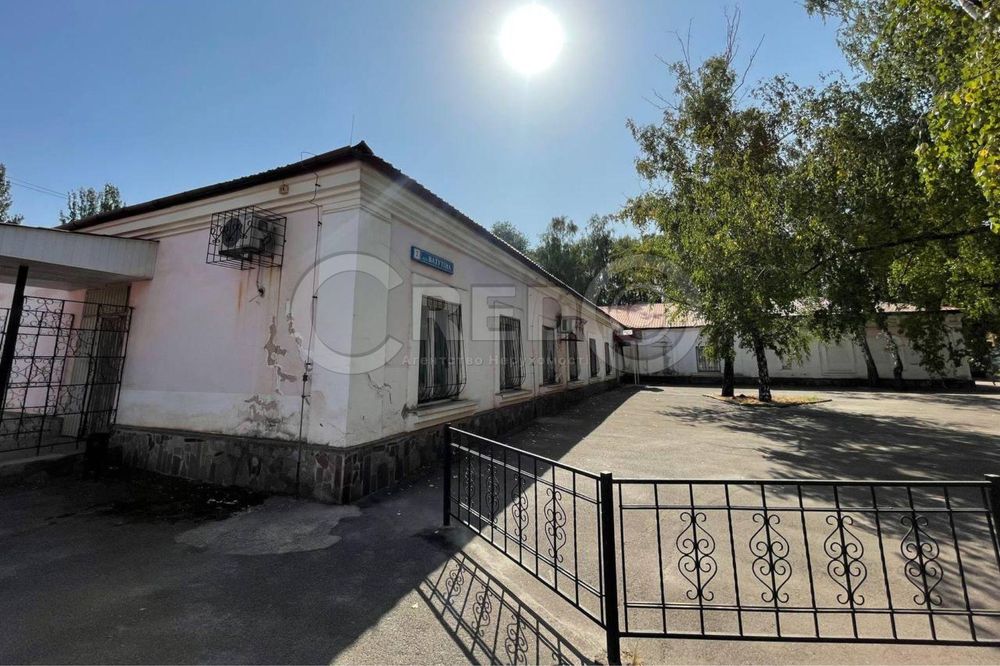 Продаж 1-поверхової будівлі, вул. Ф. Караманця