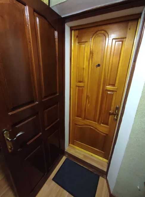 Продам 2 комн. кв-ру в п. Эсхар,  отопление газ. 2х конт. котел.