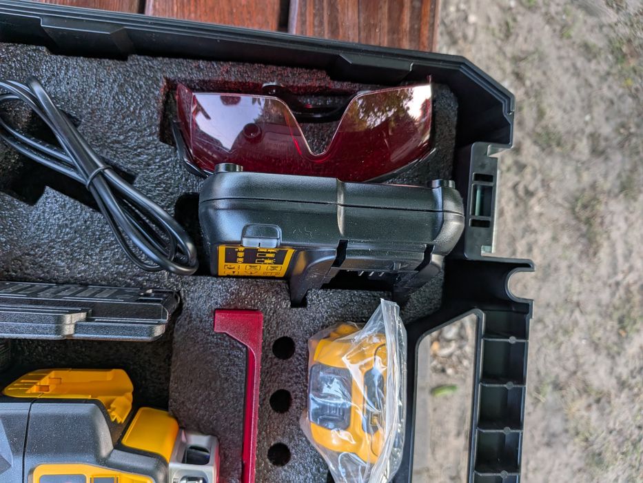 Laser dewalt DCE 089D1R
