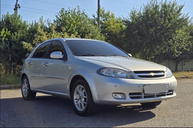 Автомобіль Chevrolet Lacetti 1.8 CDX