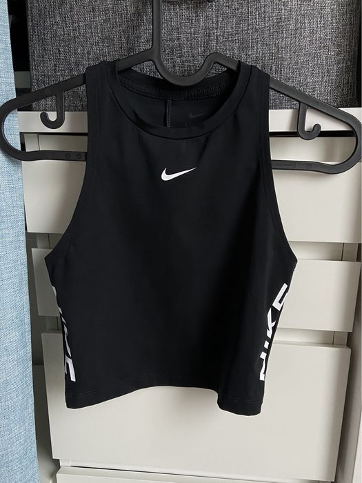 Top sportowy Nike XS czarny tank bluzka trening