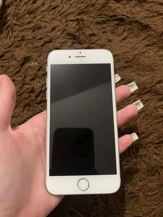 iPhone 6s в хорошому стані
