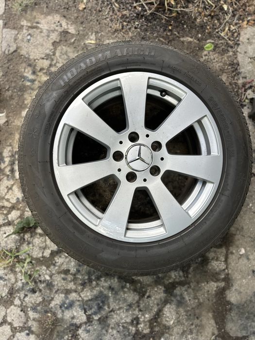 Оригинальные диски Mercedes ,зимняя резина Roadmarch 215/55 R16 97V