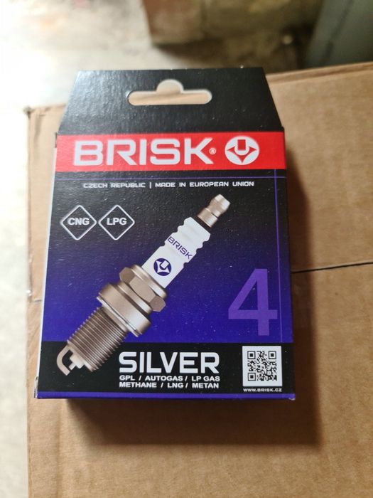 Свечи зажигания Denso, NGK,Brisk
