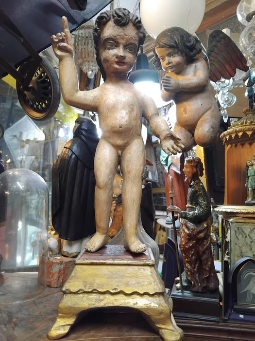 Menino jesus  antigo em madeira