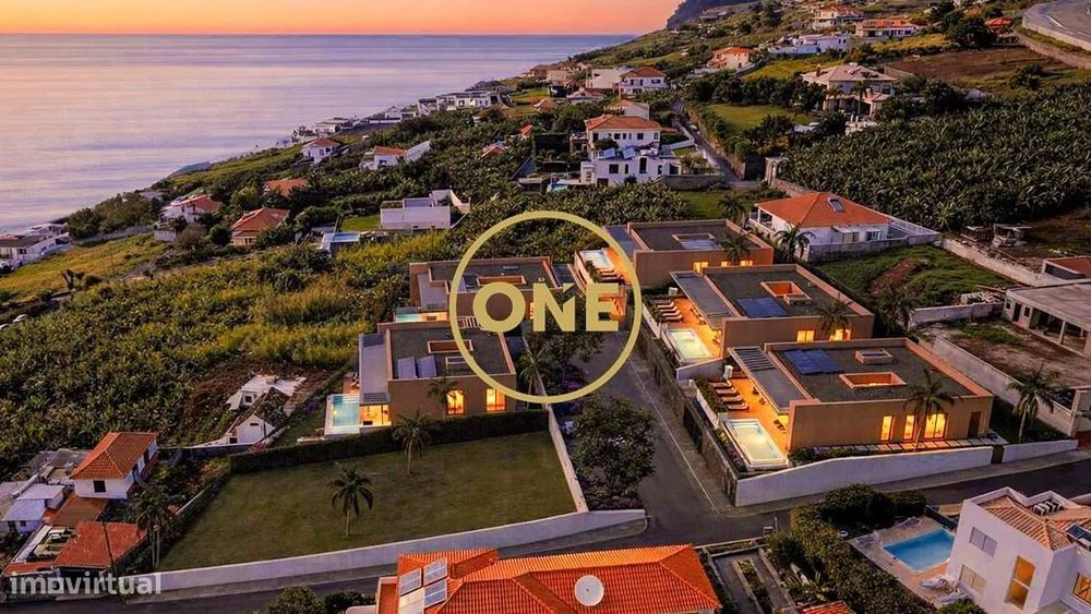 Moradia T3 de Luxo com vista mar definitiva e piscina, Calheta