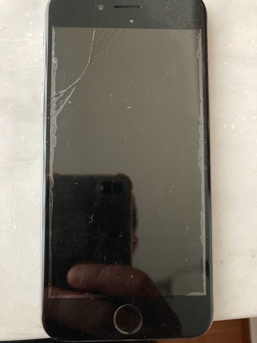 IPhones avariados64298023845251121