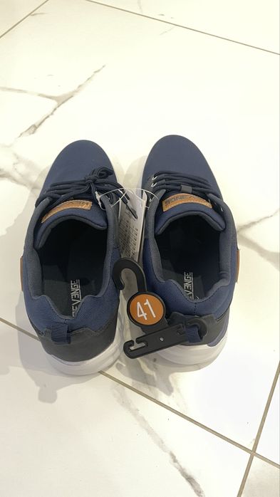 Чоловічі літні кросівки