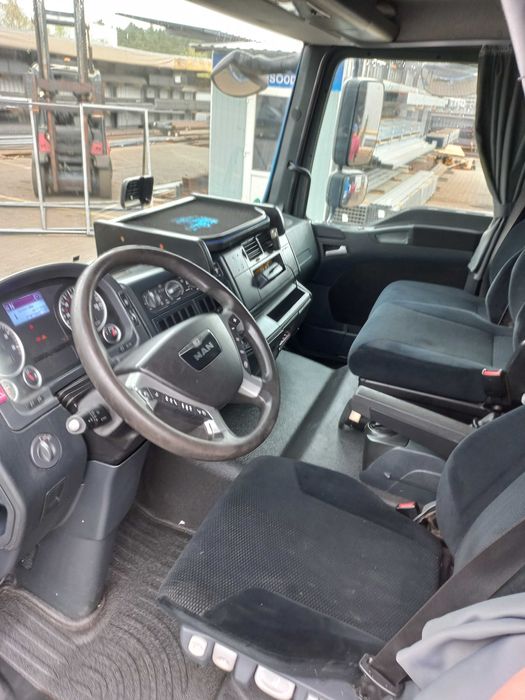 Pomoc Drogowa MAN TGL 8.220 STAN IDEALNY Nowe Markowe OPONY, 3 OSOBOWY