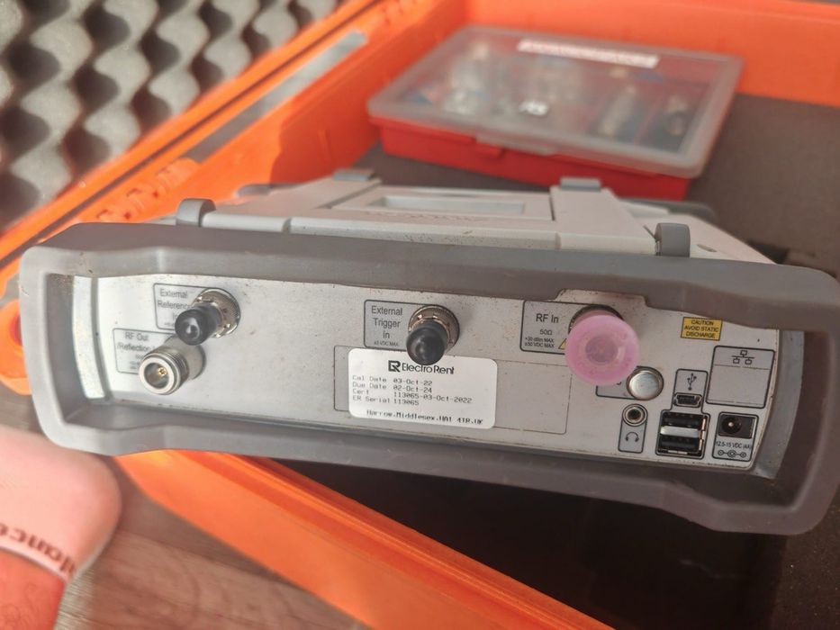 Продам Anritsu s331e Cable and Antenna Analyzer