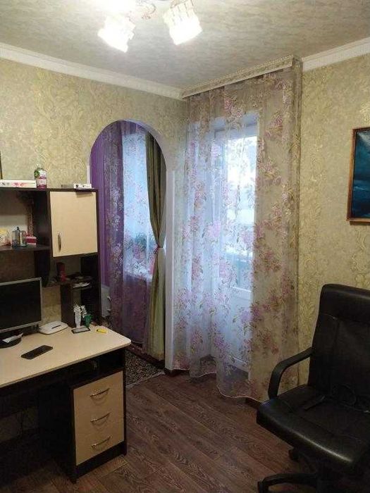 Продам 3-кімнатну квартиру біля метро «Холодна Гора».