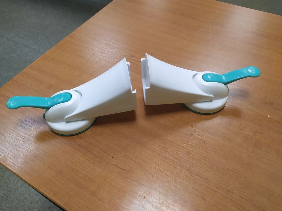 Тримач з присоскою