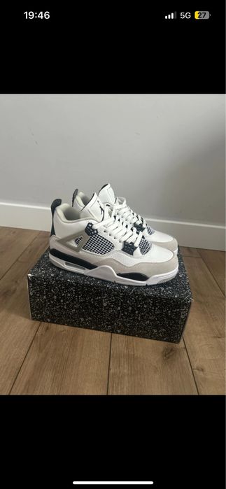 Jordan 4 military black