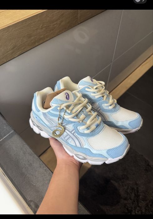 Buty Asics niebiesko-białe