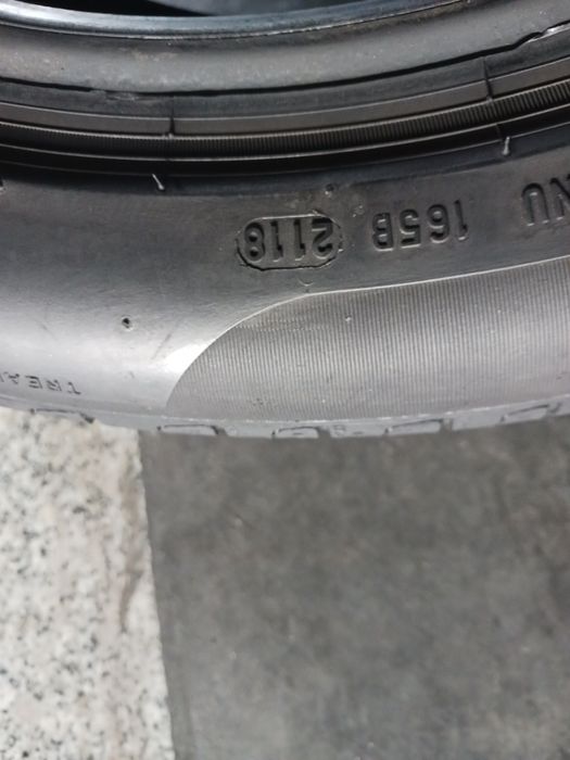 Vendo pneus semi-novos 225/50/17 Pirelli