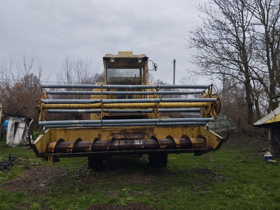 Зернозбиральний комбайн