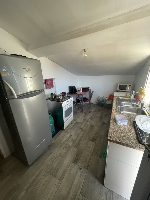 Alugo quarto para 1 pessoa