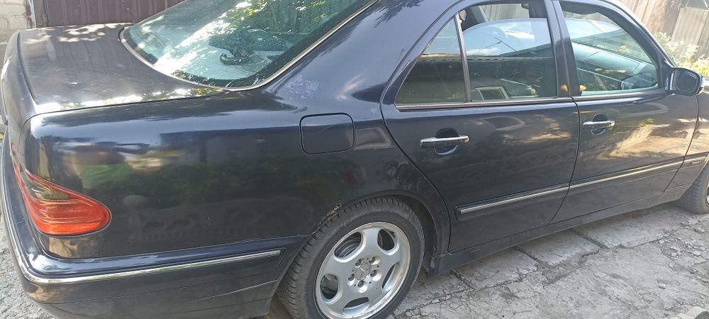продам mercedes.