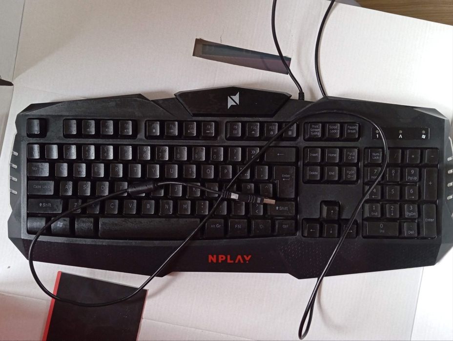 Teclado NPlay como novo