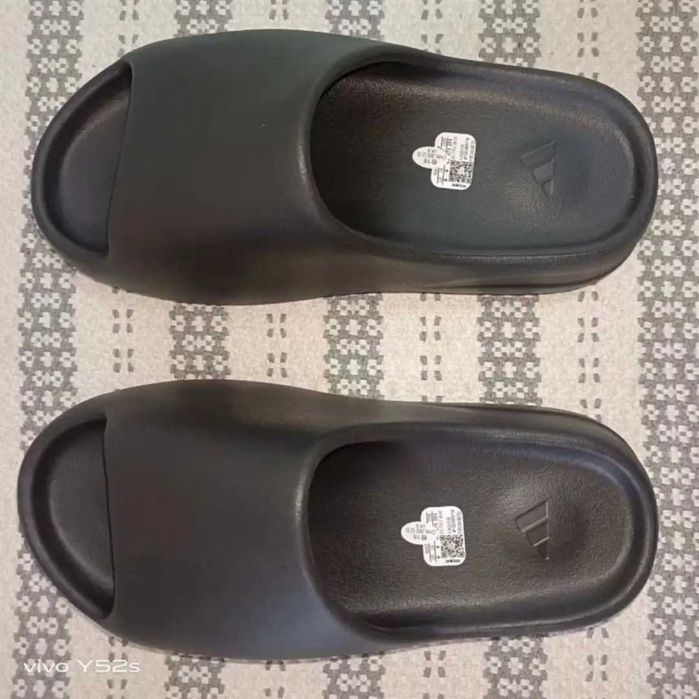 Adidas Yeezy Slide Czarny 37