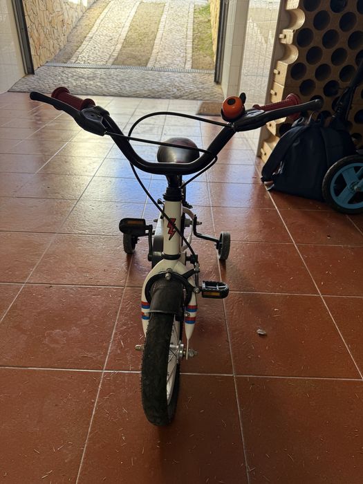 Bicicleta de criança iniciante